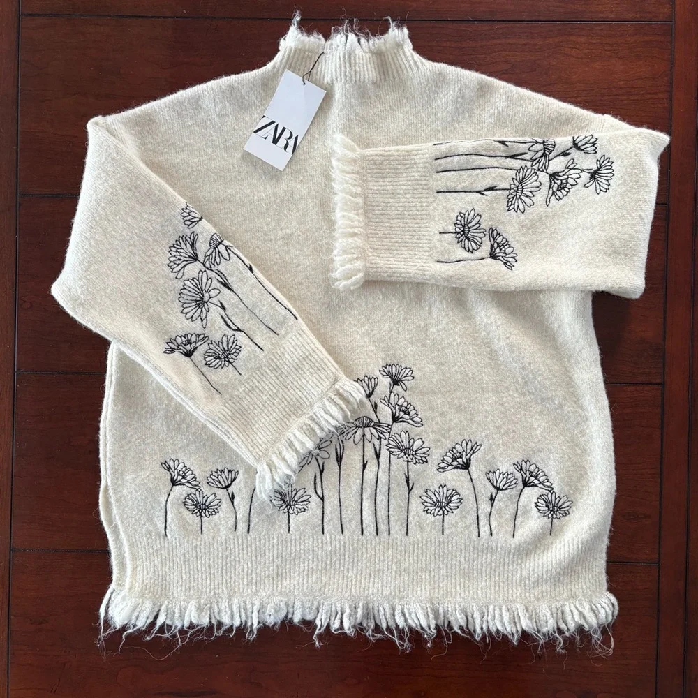 Zara Women's White and Cream Jumper - Picture 2 of 5